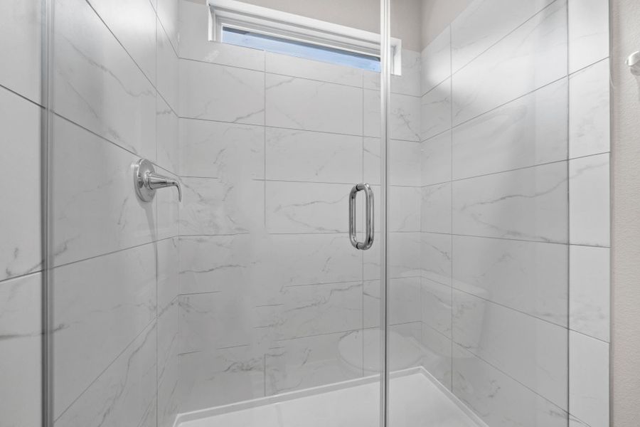 Close-up of interior finishes inside a home in Creekhaven, Rosharon (Image 12).