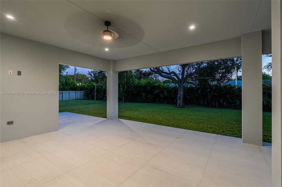 Exterior details and patio area of a home in , Cutler Bay (Image 36).