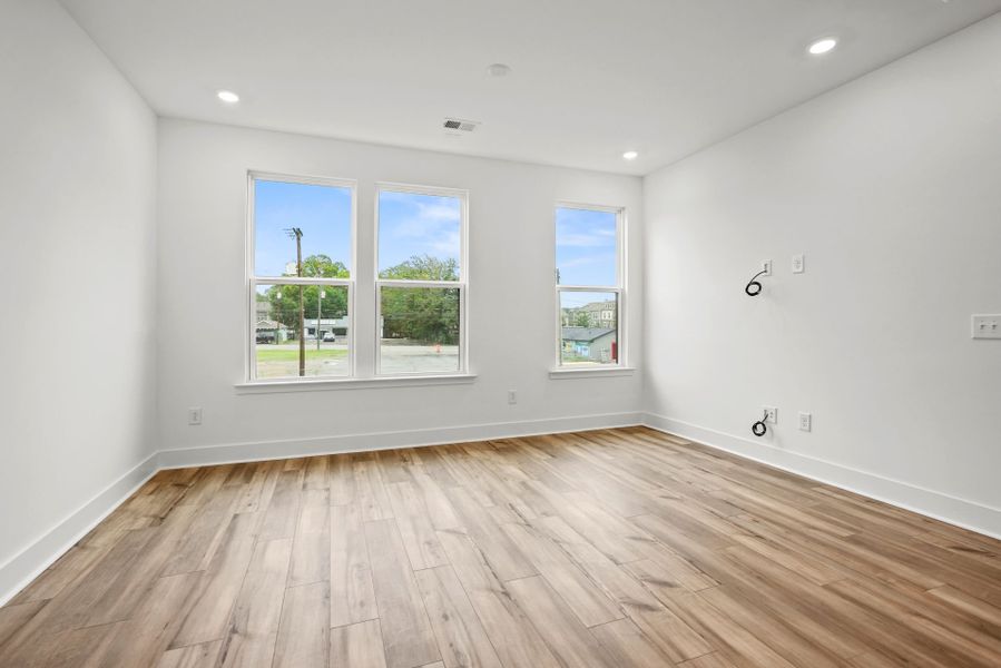 Spacious, unfurnished interior of a new home in West End Heights, Charlotte (Image 25). Spacious, unfurnished interior of a new home in West End Heights, Charlotte (Image 25).