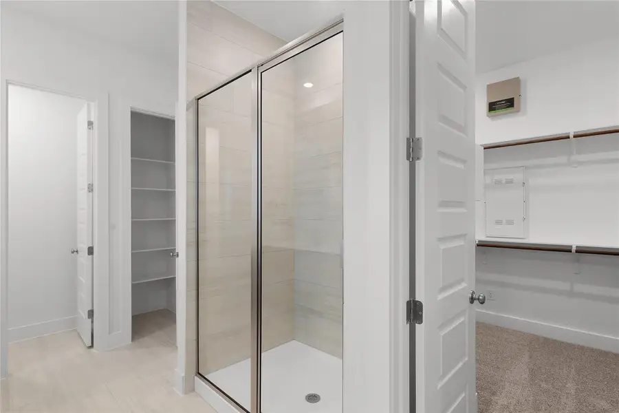 REPRESENTATIVE OF FLOOR PLAN ONLY REPRESENTATIVE OF FLOOR PLAN ONLY