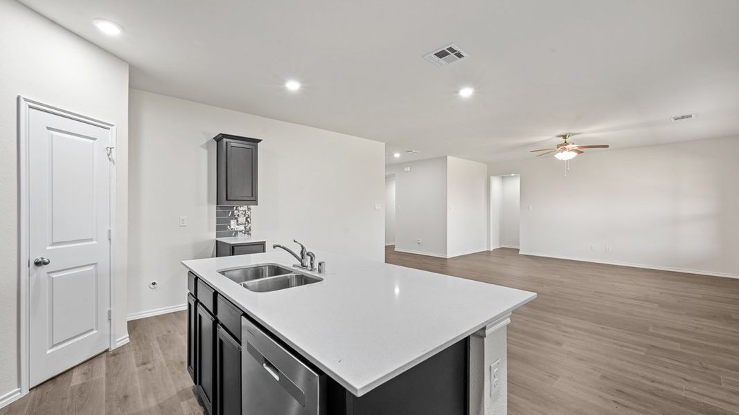 Furnished interior view inside a new home in Saddlebrook, Waxahachie (Image 5).