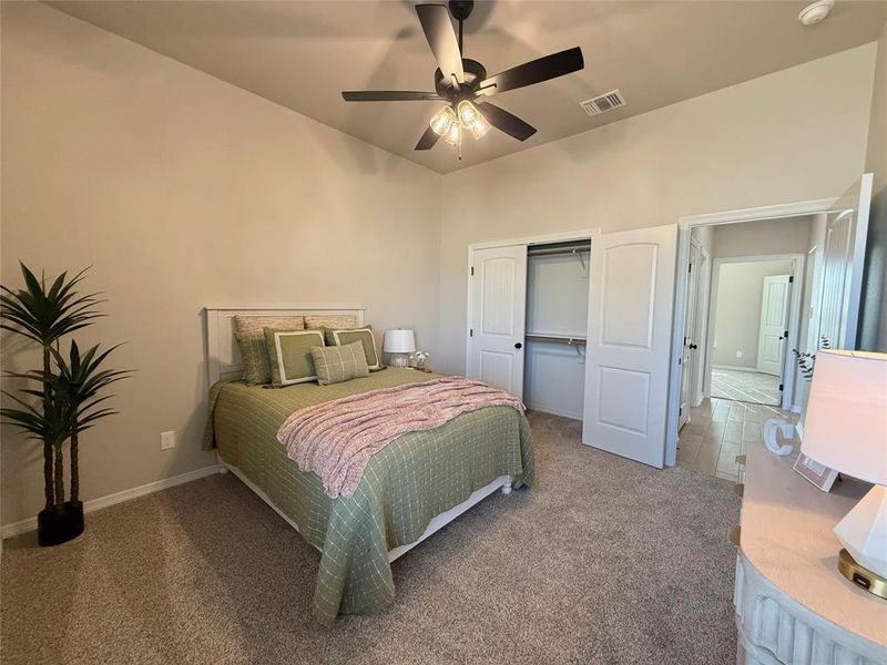 Furnished interior view inside a new home in , Lorena (Image 19).
