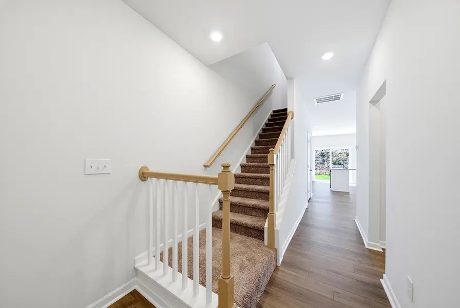 Spacious, unfurnished interior of a new home in Sweetbrier, Durham (Image 15).