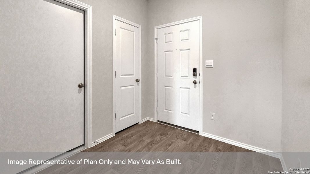 Spacious, unfurnished interior of a new home in Bollinger, Maxwell (Image 16).