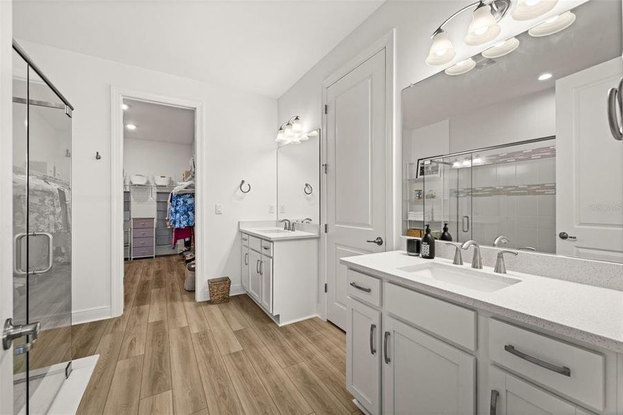 Furnished interior view inside a new home in , Punta Gorda (Image 30).