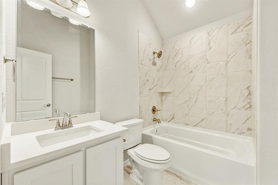 Furnished interior view inside a new home in Silo Mills Classic 70, Cleburne (Image 21).