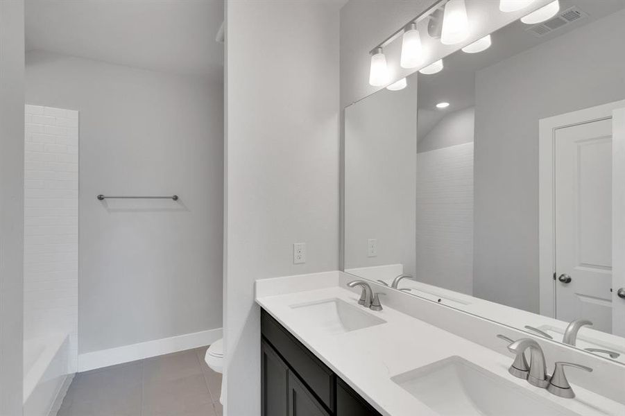 Furnished interior view inside a new home in Ten Mile Creek Estates, DeSoto (Image 8). Furnished interior view inside a new home in Ten Mile Creek Estates, DeSoto (Image 8).