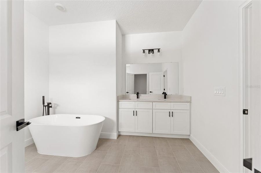 Furnished interior view inside a new home in , Citrus Springs (Image 9).