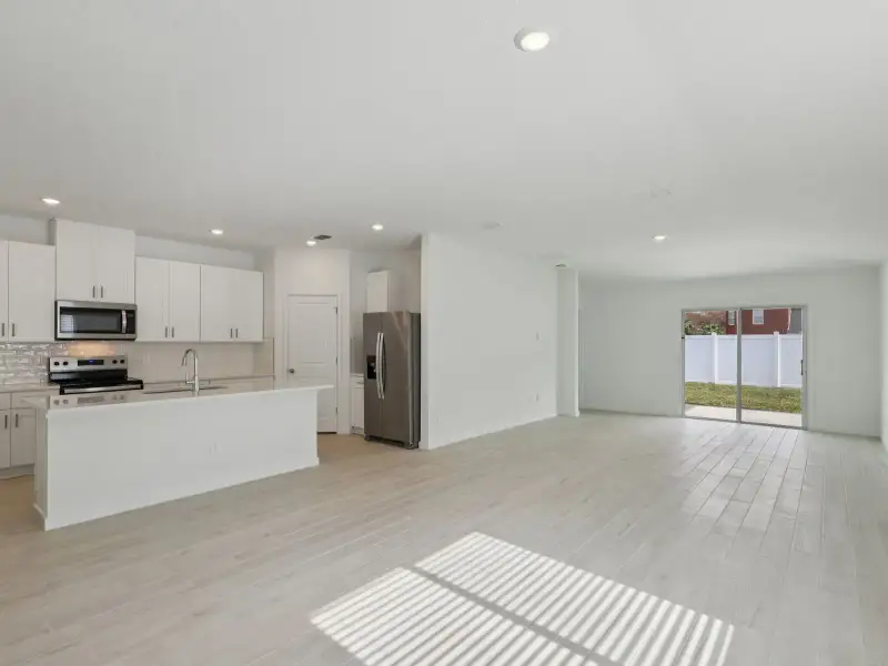 Spacious, unfurnished interior of a new home in Flagler Village - Signature Series, Palm Coast (Image 7).