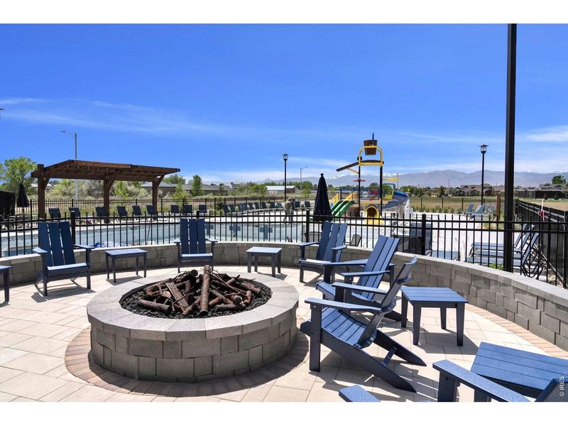 Community amenities in , Longmont (Image 34).