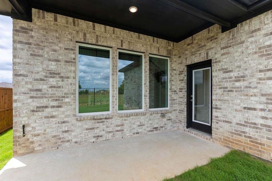 21-1020-wheatland-way-justin-tx-covered-patio-timberbrook 21-1020-wheatland-way-justin-tx-covered-patio-timberbrook