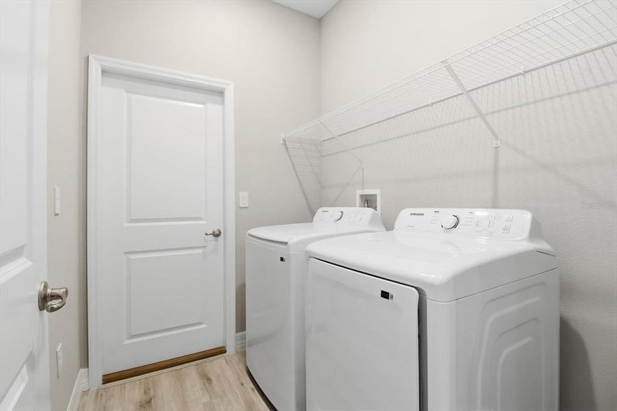 Furnished interior view inside a new home in , Ocala (Image 5).