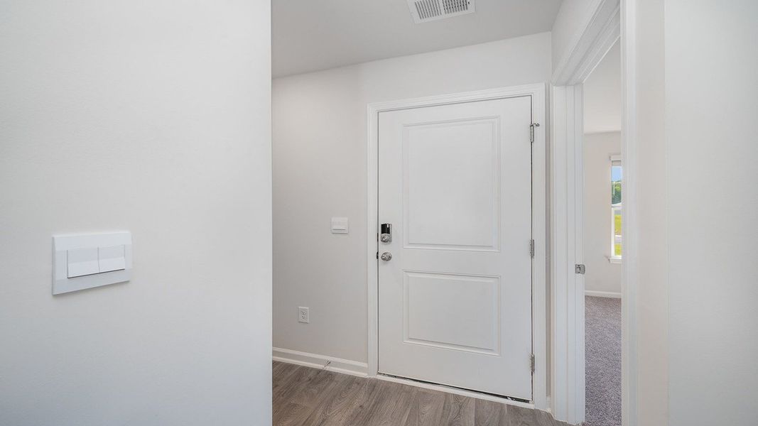 Spacious, unfurnished interior of a new home in Cottonwood Place, Tabor City (Image 6).