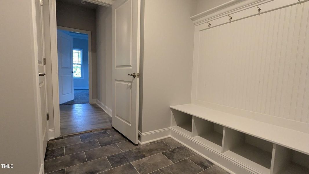 Spacious, unfurnished interior of a new home in Harvest Creek, Nashville (Image 19).