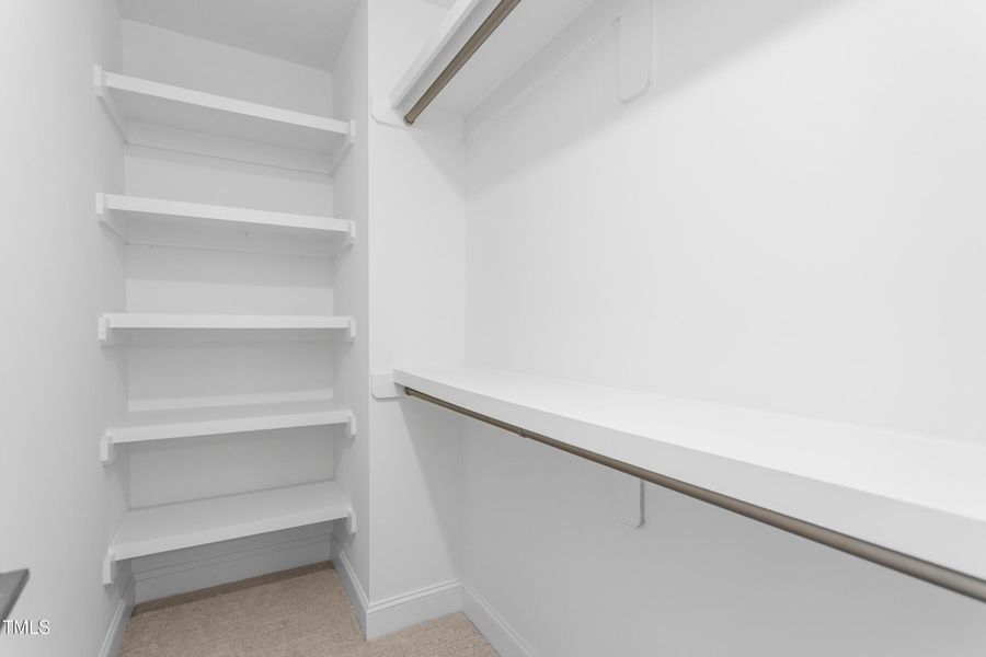 1246 Jamestowne Drive-37