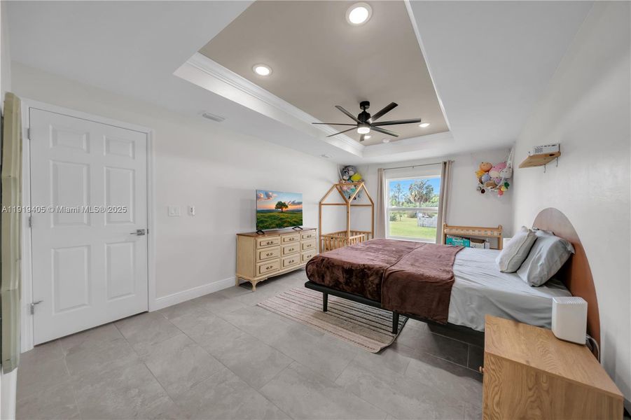 Furnished interior view inside a new home in , Lehigh Acres (Image 8). Furnished interior view inside a new home in , Lehigh Acres (Image 8).