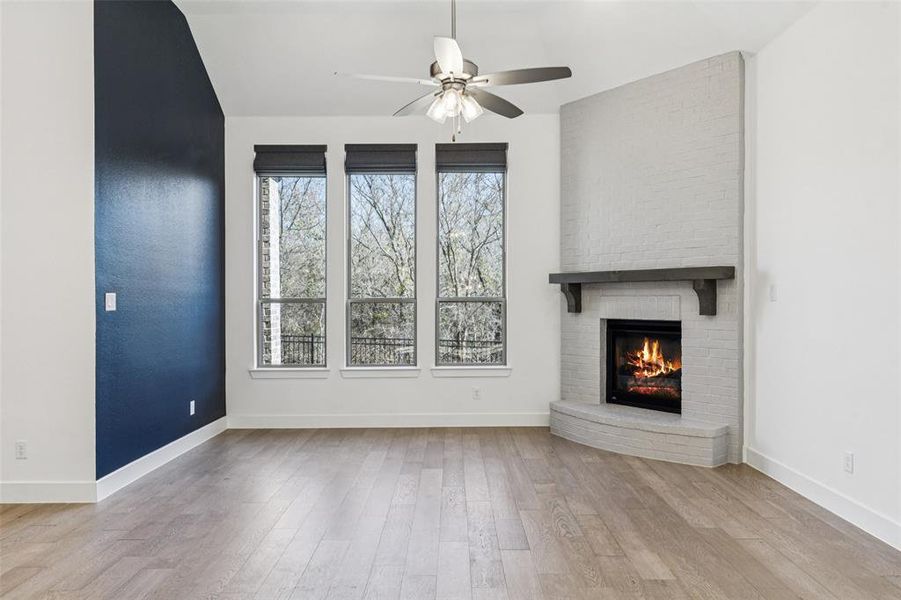 Spacious, unfurnished interior of a new home in , Aubrey (Image 28).