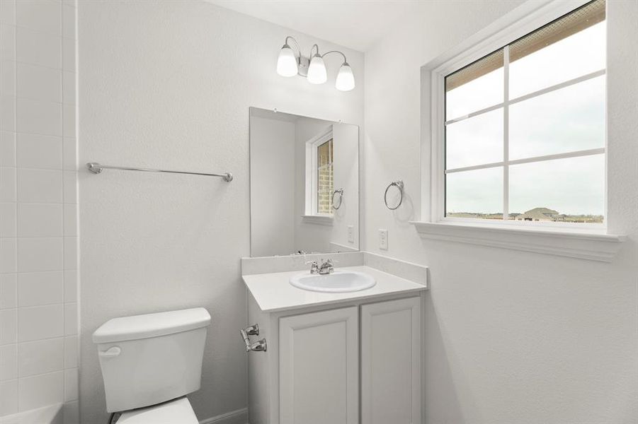 17_1103 Angus Ln Royse City - Bathroom 2