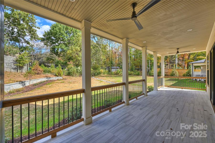 Covered porch w gas fireplace