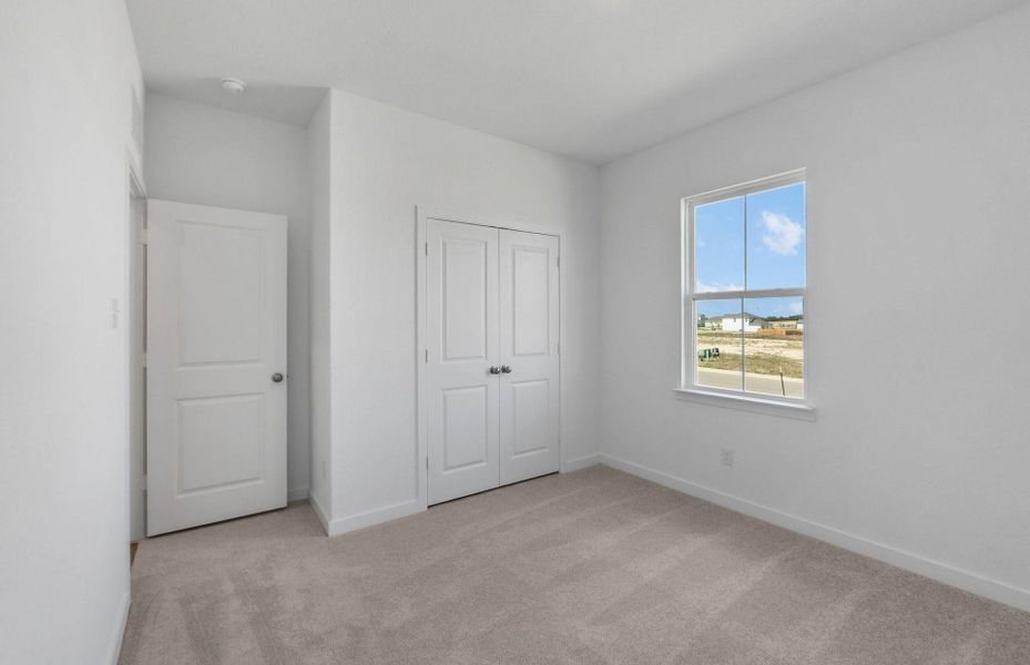 Spacious, unfurnished interior of a new home in Skyview, Belton (Image 17).