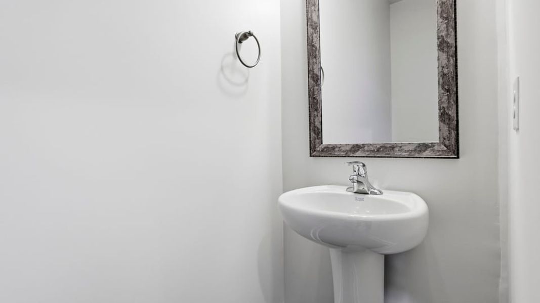 Close-up of interior finishes inside a home in Ken's Crossing, Moore (Image 12).
