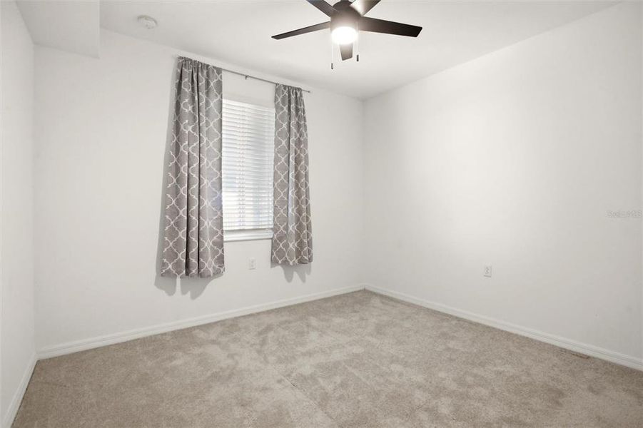 Spacious, unfurnished interior of a new home in , Punta Gorda (Image 38).