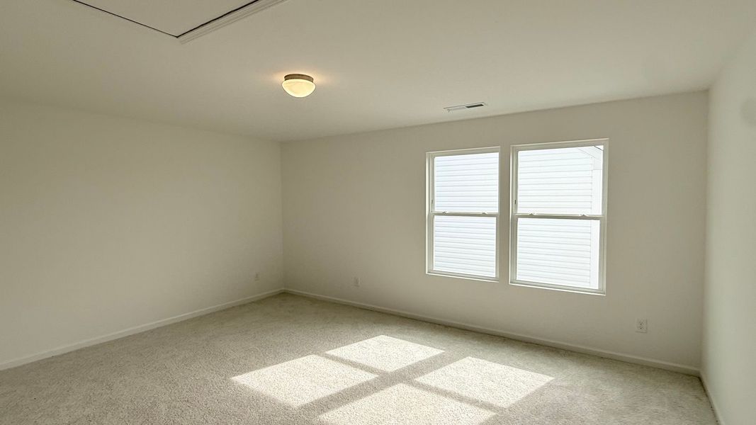 Spacious, unfurnished interior of a new home in Nathans Ridge, Lillington (Image 17).