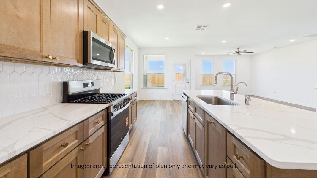 Furnished interior view inside a new home in Viridian, Lubbock (Image 10).