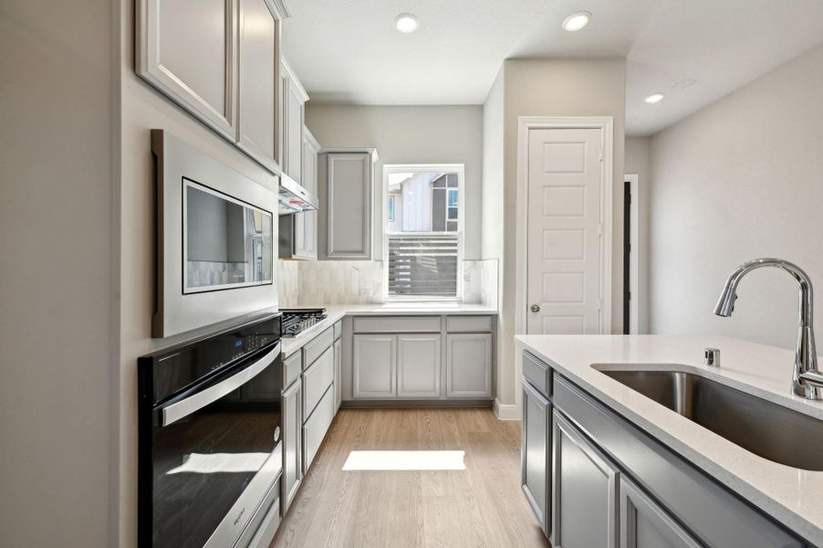 Photo is not of the actual home but is an inspirational photo of builder’s model home and may depict options, furnishings, and/or decorator features that are not included. Photo is not of the actual home but is an inspirational photo of builder’s model home and may depict options, furnishings, and/or decorator features that are not included.