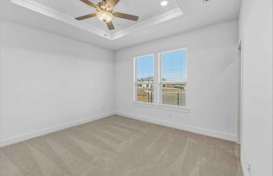 Spacious, unfurnished interior of a new home in Saddleback at Santa Rita Ranch, Liberty Hill (Image 15).