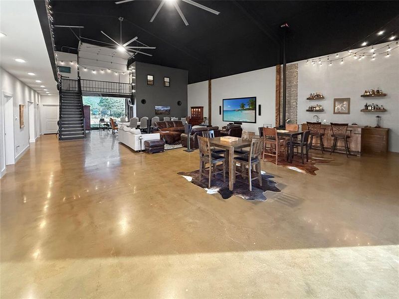 Community amenities in , Canton (Image 12). Community amenities in , Canton (Image 12).