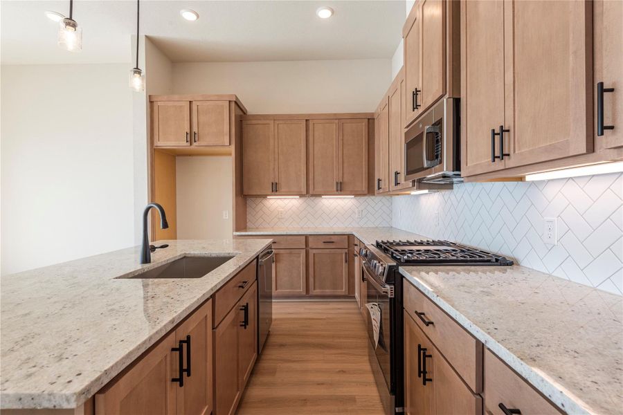 Furnished interior view inside a new home in , Seabrook (Image 17).