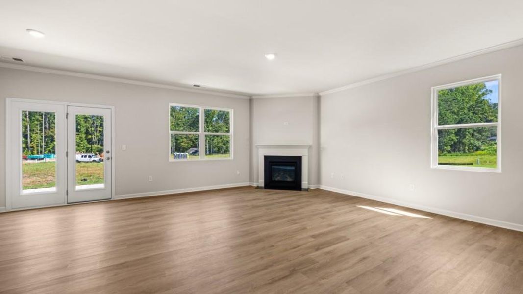 Spacious, unfurnished interior of a new home in Fairhaven, Lithia Springs (Image 19).
