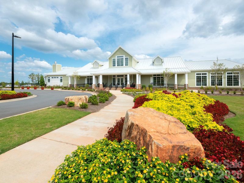 Community amenities in , Charlotte (Image 27). Community amenities in , Charlotte (Image 27).