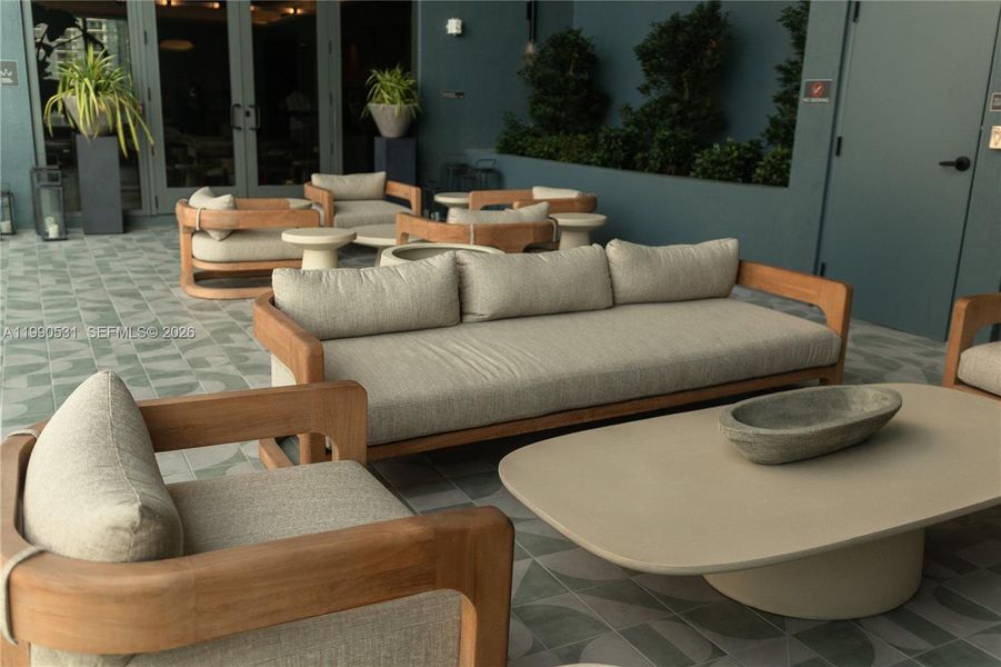 Community amenities in , Miami (Image 60).