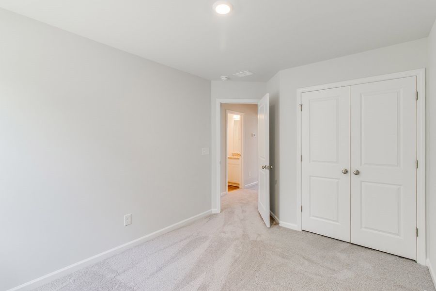 Spacious, unfurnished interior of a new home in Haynes Park, Columbia (Image 28).