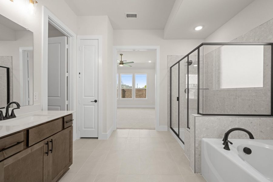 Furnished interior view inside a new home in Inspiration Collection at View at the Reserve, Mansfield (Image 10). Furnished interior view inside a new home in Inspiration Collection at View at the Reserve, Mansfield (Image 10).