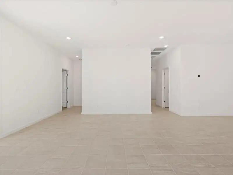 Spacious, unfurnished interior of a new home in Allure Vista Estate Series, Buckeye (Image 10).