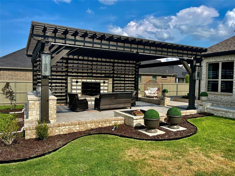 Exterior details and patio area of a home in Pecan Square: 100ft. lots, Northlake (Image 3). Exterior details and patio area of a home in Pecan Square: 100ft. lots, Northlake (Image 3).