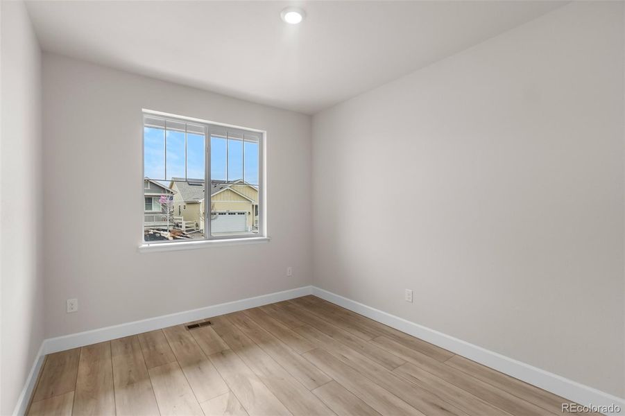 Spacious, unfurnished interior of a new home in , Castle Rock (Image 43).