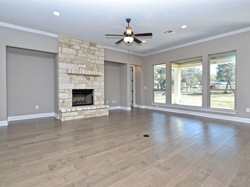Representative unfurnished interior of a home built from the Catalina by Giddens Homes in Clearwater Ranch, Liberty Hill (Image 22).