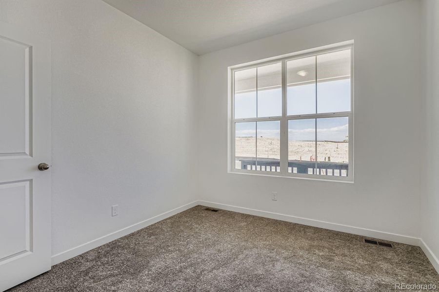 Spacious, unfurnished interior of a new home in Independence: The Pioneer Collection, Elizabeth (Image 11).