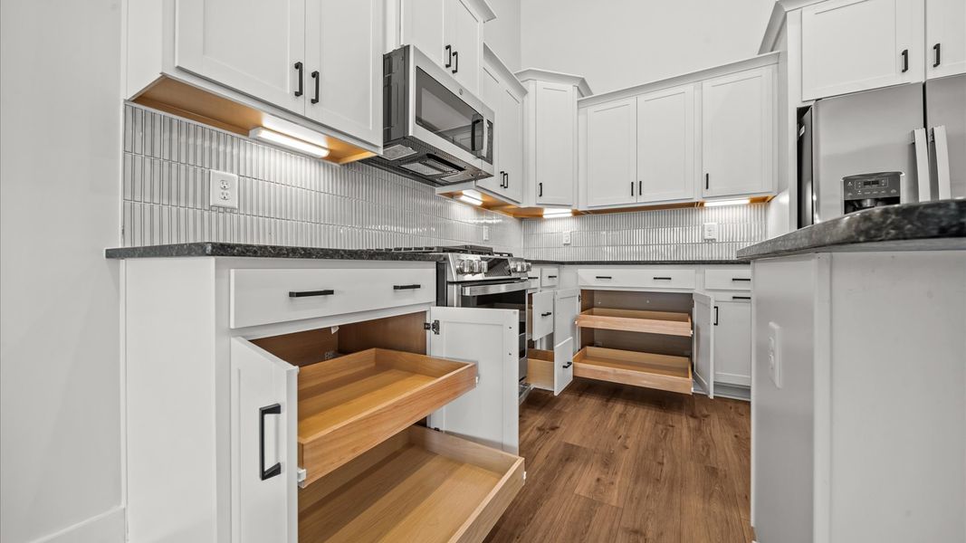 Furnished interior view inside a new home in Aspen Ridge, Lyman (Image 10).