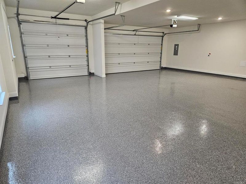 Spacious, unfurnished interior of a new home in Pecan Grove, Whitesboro (Image 9).