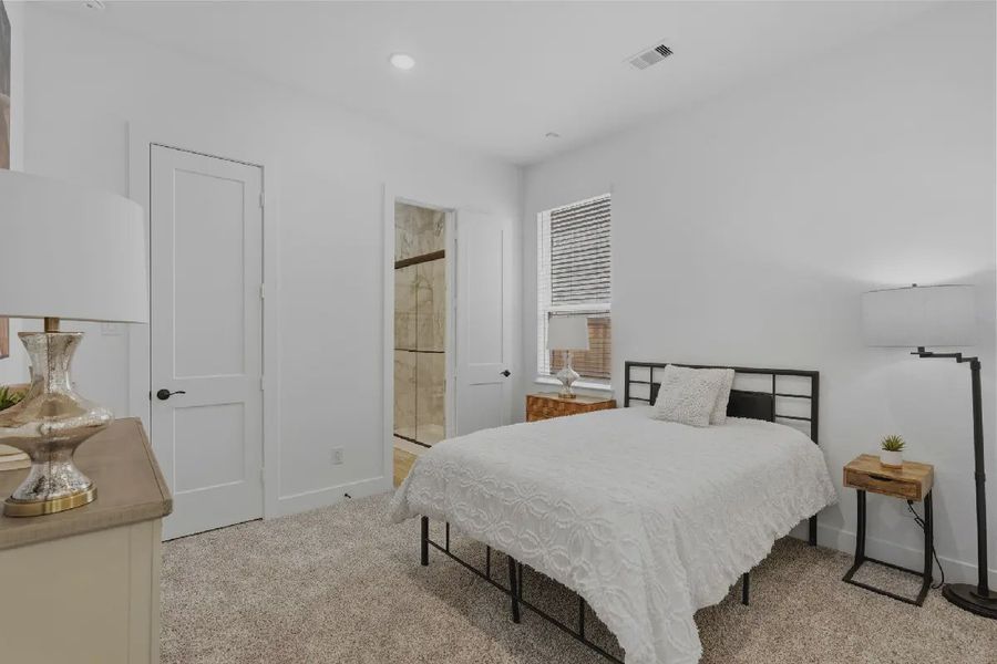 Representative furnished interior of a home built from the Sweetwater by Chesmar Homes in Steward Estates, Conroe (Image 26). Representative furnished interior of a home built from the Sweetwater by Chesmar Homes in Steward Estates, Conroe (Image 26).