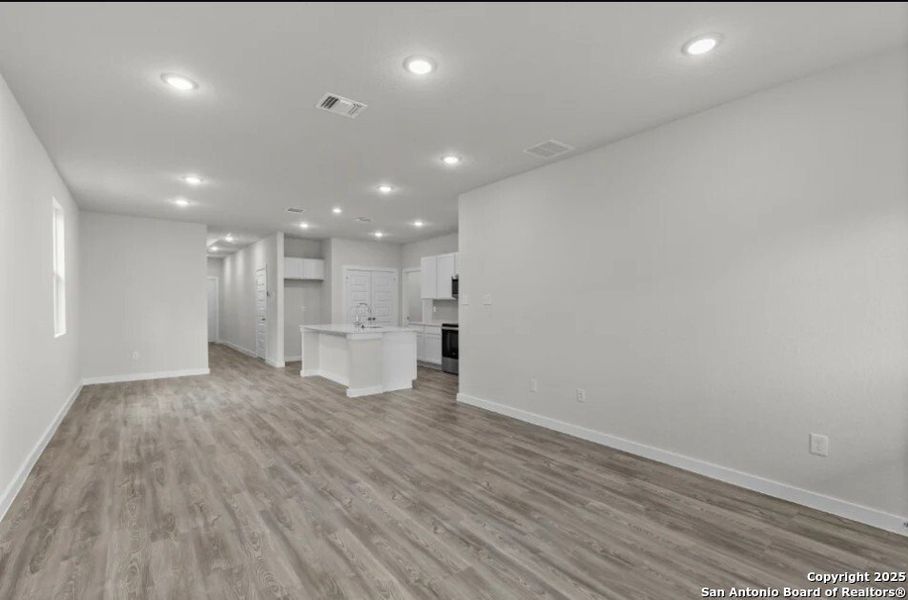 Spacious, unfurnished interior of a new home in Summerlin, San Antonio (Image 11). Spacious, unfurnished interior of a new home in Summerlin, San Antonio (Image 11).