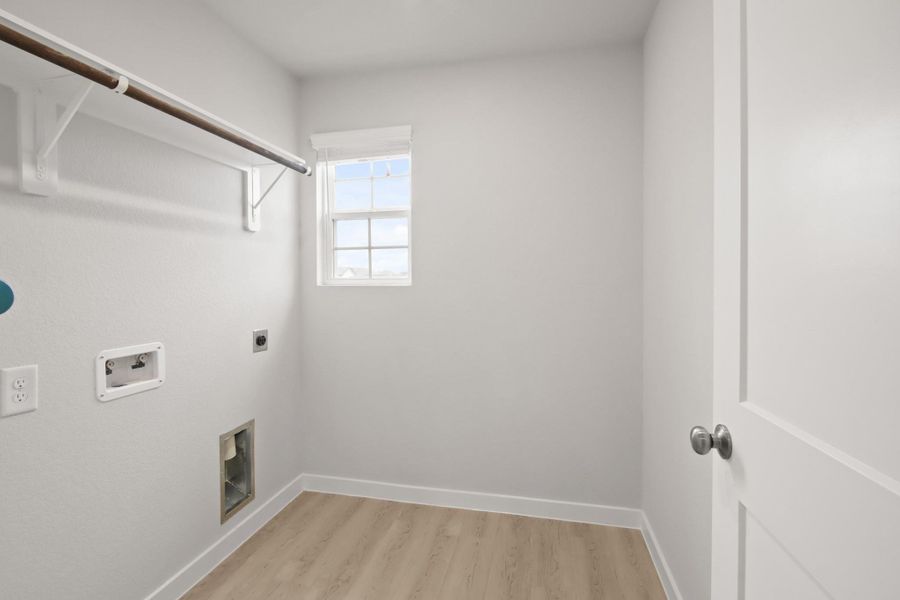 Spacious, unfurnished interior of a new home in Maple Heights, Porter (Image 14).