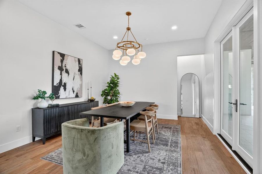 Furnished interior view inside a new home in , Weatherford (Image 27).