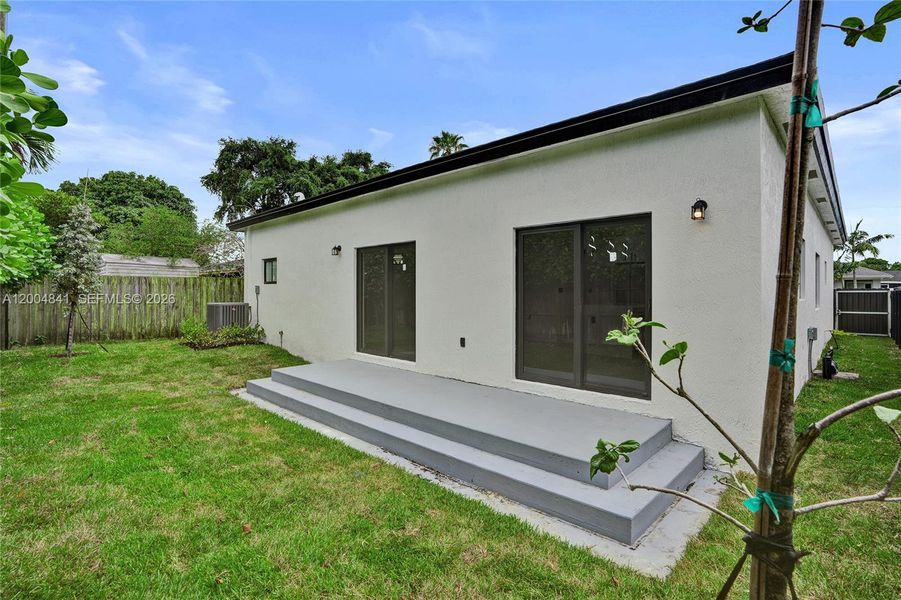 Exterior details and patio area of a home in , Miramar (Image 21).
