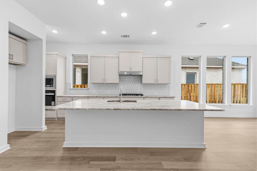 Gorgeous Open Concept Kitchen
